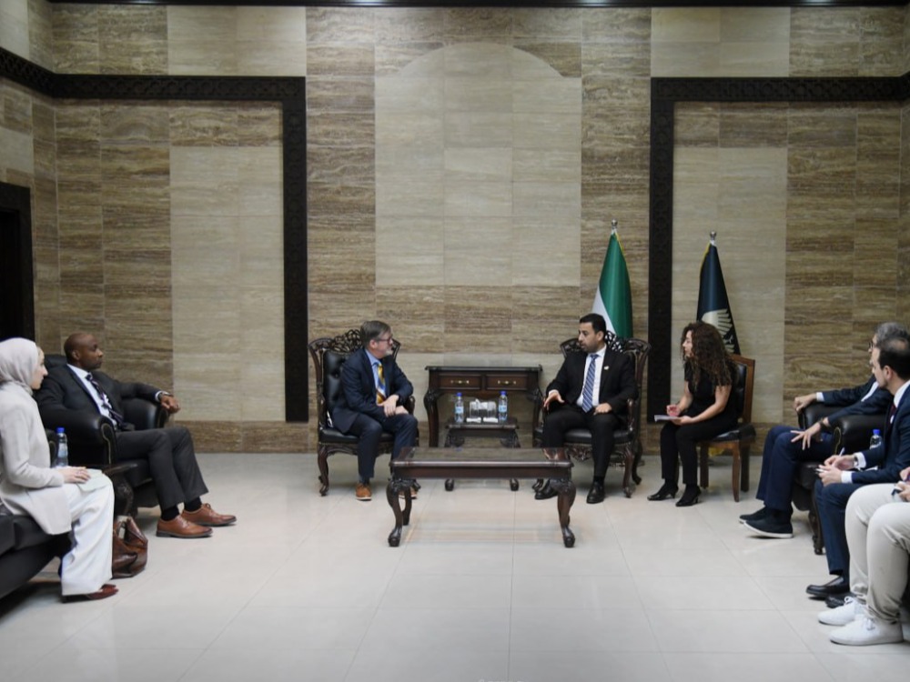 وزير الصحة يبحث مع غرفة التجارة الأميركية سبل التعاون في القطاع الصحي