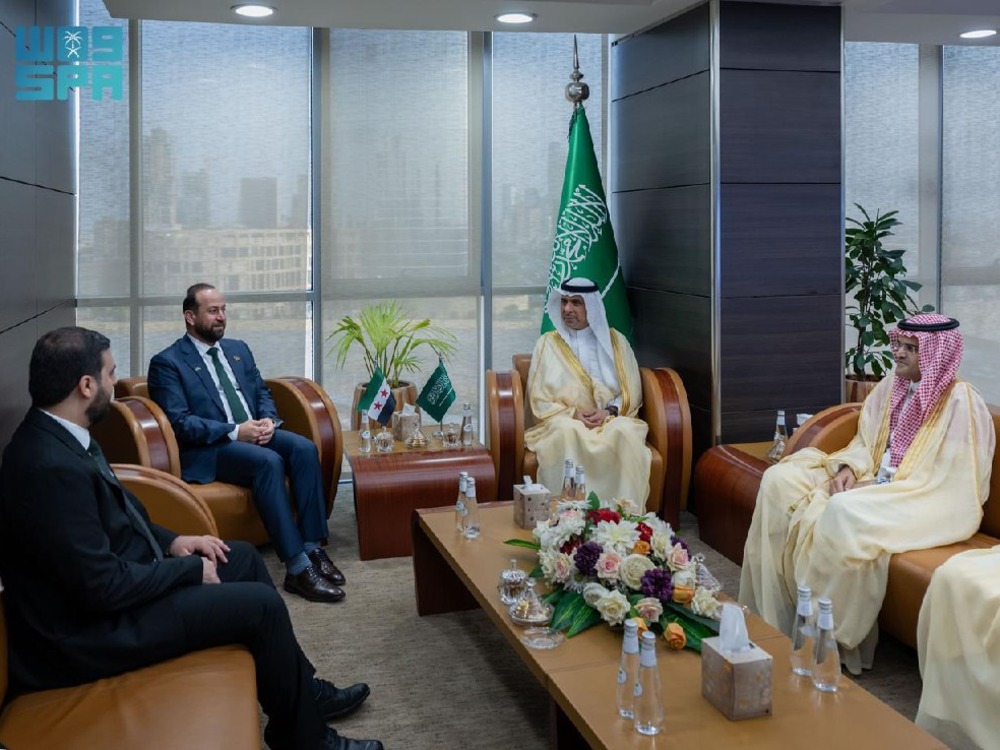 وزير الإعلام يزور مقر وكالة الأنباء السعودية في الرياض لتعزيز التعاون الإعلامي المشترك