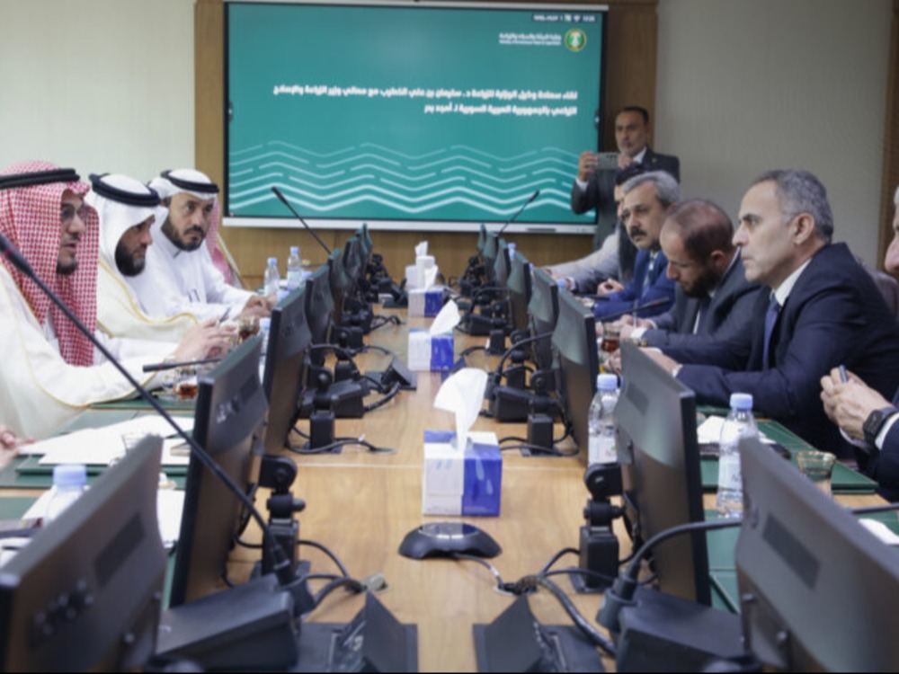 وزير الزراعة يبحث مع نظيره السعودي تعزيز التعاون الزراعي وإدارة المياه