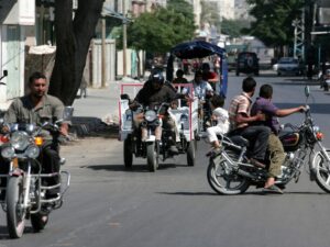 محافظة درعا تتخذ إجراءات إدارية لتنظيم حركة الدراجات النارية