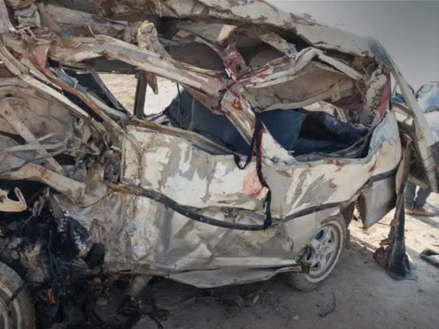 وفاة 12 شخصاً وإصابة آخرين في حادث تصادم مروع على طريق الشدادي – الحسكة