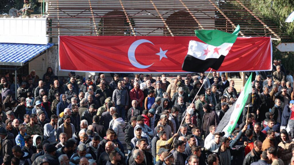 تركيا تعلن عودة أكثر من 400 ألف لاجئ سوري منذ سقوط النظام البائد