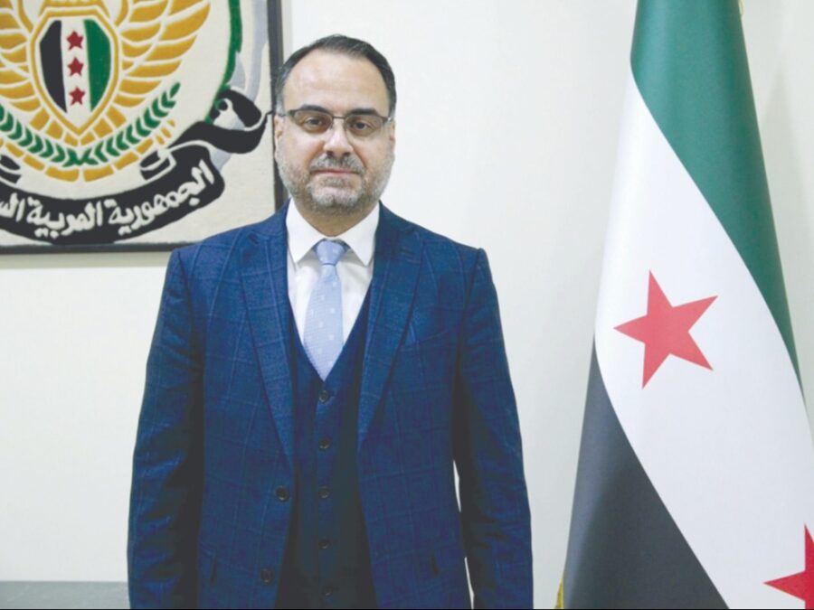 القائم بأعمال السفارة السورية في قطر يتقدّم بالتعازي بوفاة الدبلوماسيين القطريين