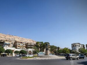 أجواء خريفية معتدلة ودرجات الحرارة أدنى من معدلاتها في معظم المناطق