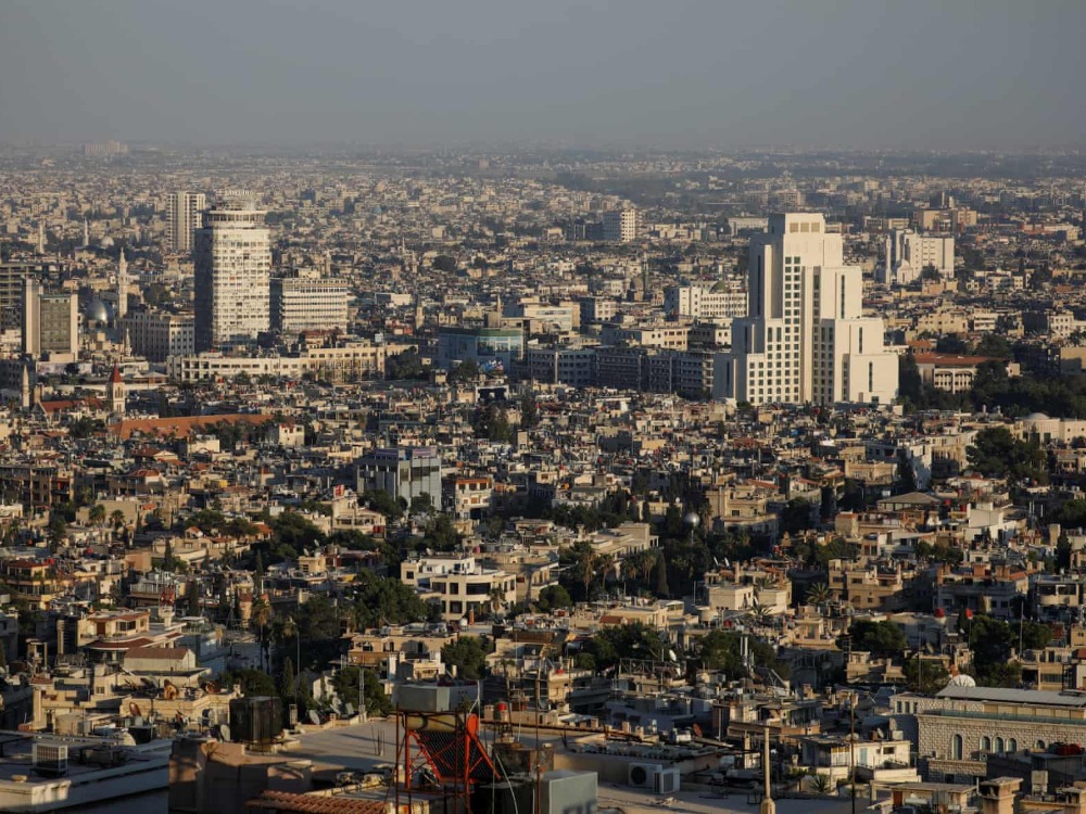 أجواء خريفية معتدلة تليها تغيرات ملموسة في الطقس وهطولات مطرية رعدية تبدأ غداً