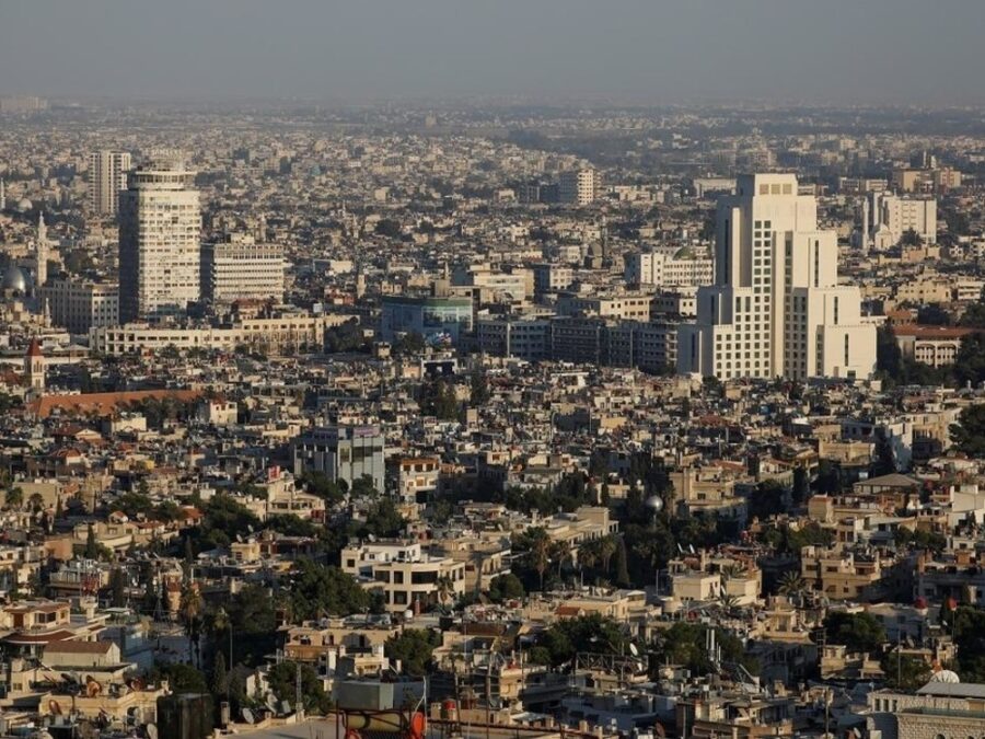 أجواء خريفية مشمسة ومستقرة ودرجات الحرارة حول معدلاتها