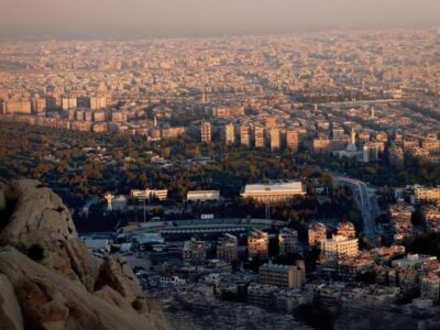 أجواء خريفية مستقرة واعتيادية حتى منتصف الأسبوع المقبل