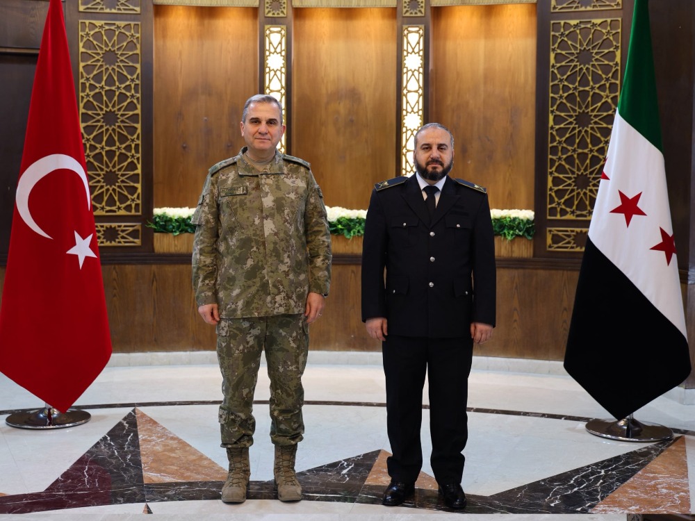 وزير الدفاع: زيارتنا إلى تركيا محطة مهمة لتعزيز التعاون بين الجيشين السوري والتركي