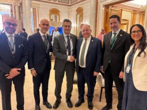 وزير المالية: شركة فيزا العالمية متحمسة للعمل في سوريا وتسعى لتسريع خطواتها