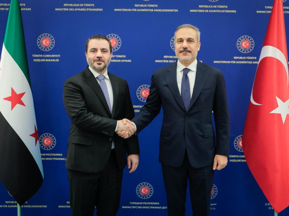 الشيباني يصل أنقرة ويبحث مع نظيره التركي التطورات الأخيرة في المنطقة