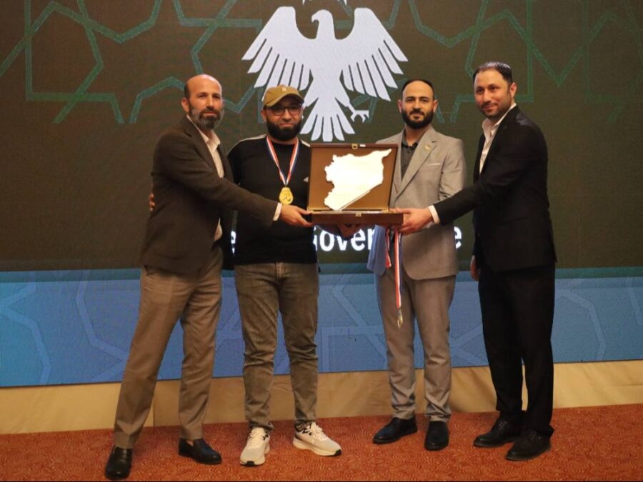 محافظ حلب يكرّم الأندية الفائزة بالدوريات الكروية للموسم الحالي