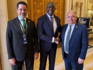 وزير المالية: مؤسسة التمويل الدولية أعربت عن استعدادها للعودة إلى سوريا قريباً