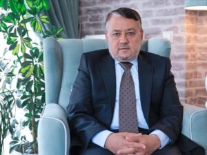 المستشار الإعلامي للرئاسة يدعو المؤسسات الإعلامية العربية والدولية للالتزام بمدونات السلوك المهني