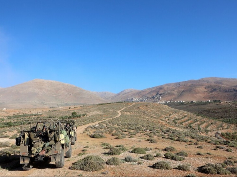 القنيطرة.. قوات الاحتلال الإسرائيلي تعزل قرية عن محيطها ببوابة حديدية