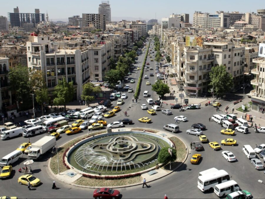 أجواء خريفية مشمسة ومستقرة نهاراً ودرجات الحرارة حول معدلاتها في معظم المناطق