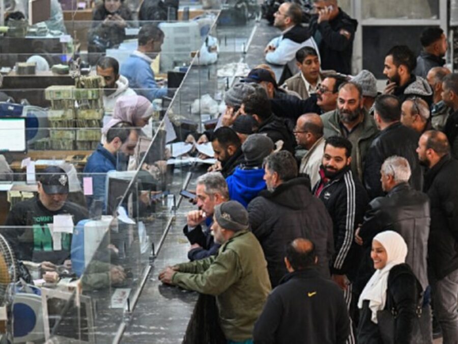 صحيفة فايننشال تايمز: سوريا تحاول تحقيق نقلة نوعية في الاقتصاد رغم تحديات ما بعد الحرب