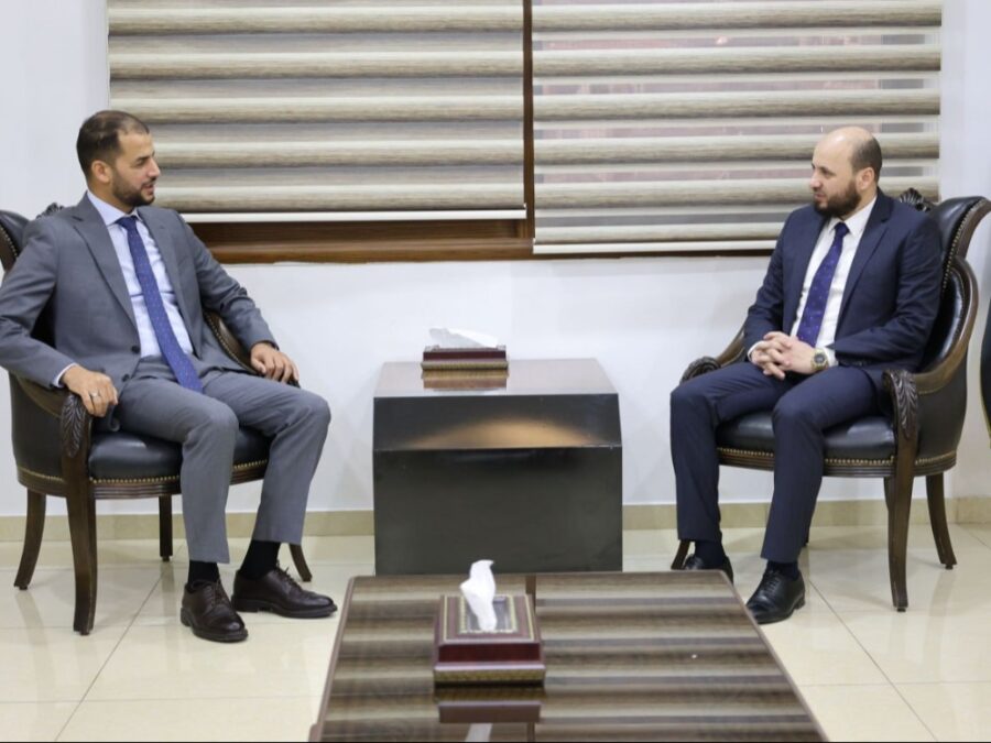 وزير الطاقة يلتقي السفير الليبي لتفعيل آليات تعاون مشتركة في مجالات النفط والغاز