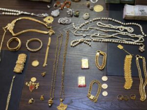 وزارة الداخلية تعلن القبض على عصابة متورطة بسرقة البنك العربي