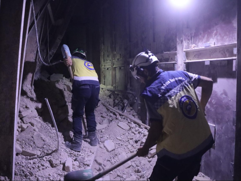 الدفاع المدني: انتهاء أعمال البحث والإنقاذ في مبنى السرايا بدمشق