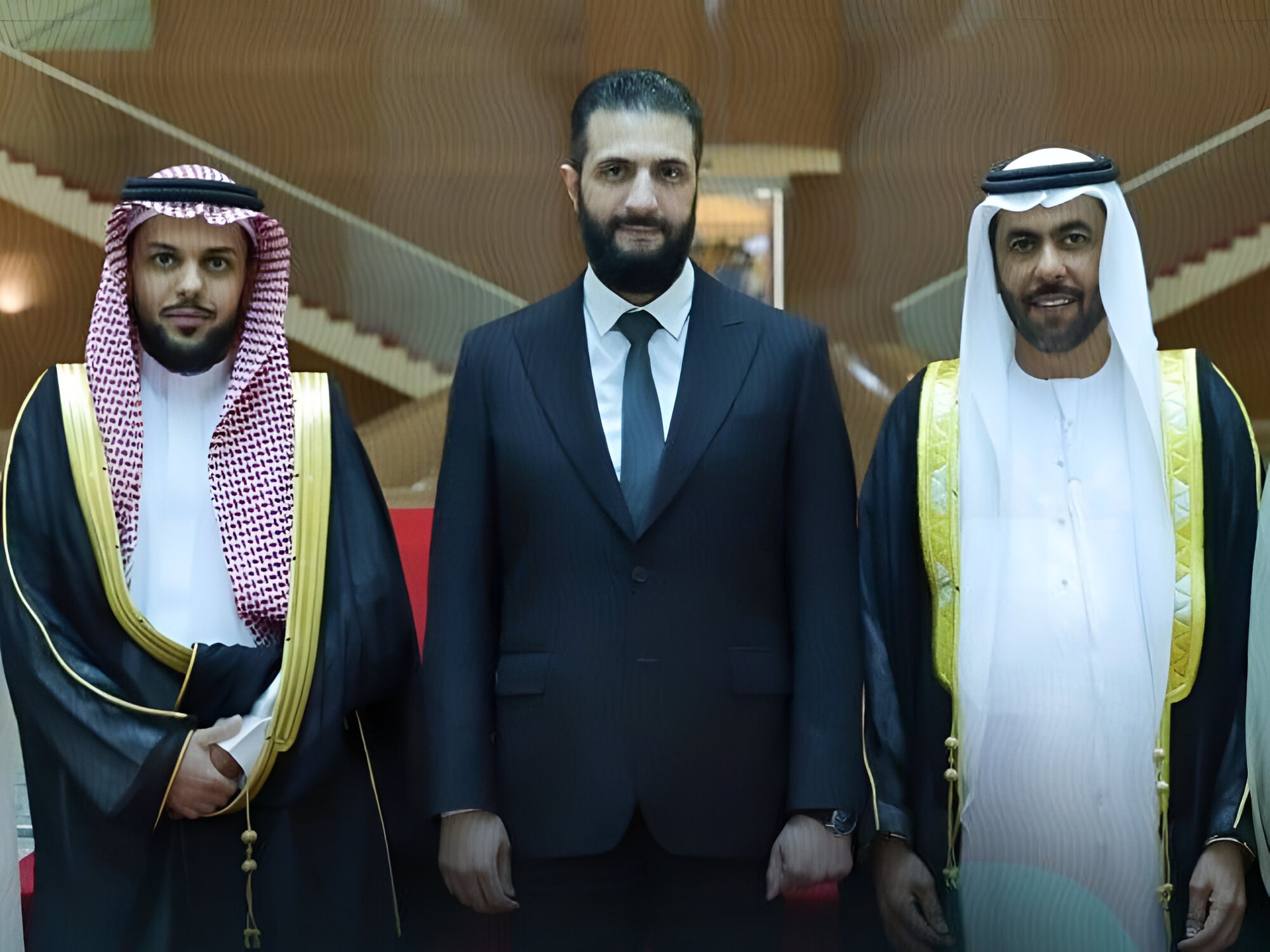 الرئيس الشرع يستقبل رجال أعمال ومستثمرين خليجيين