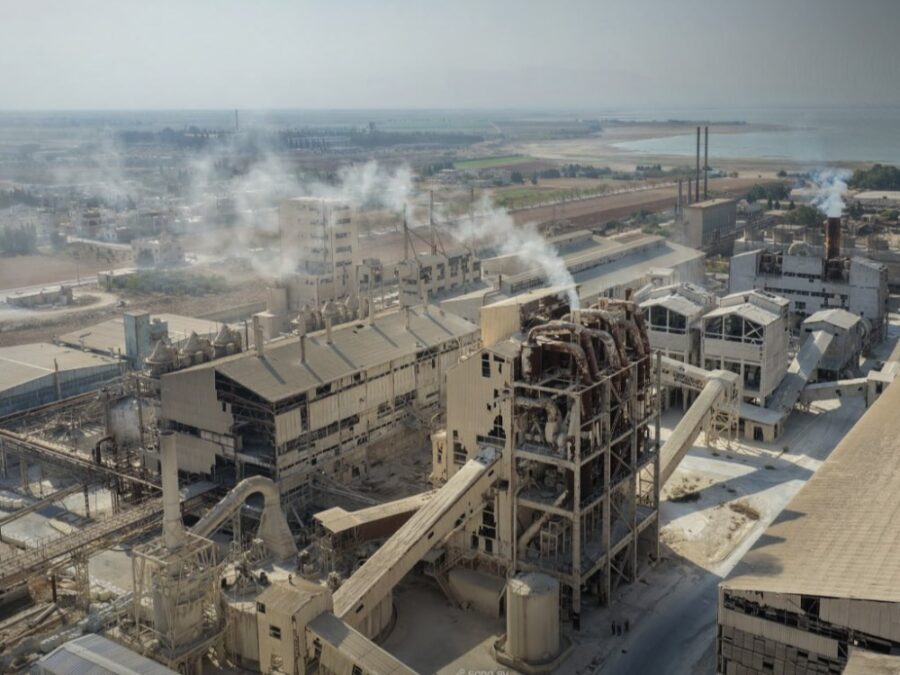 بعد توقف لأعوام.. الشركة العامة للأسمدة تعيد تشغيل معمل السماد الفوسفاتي بحمص