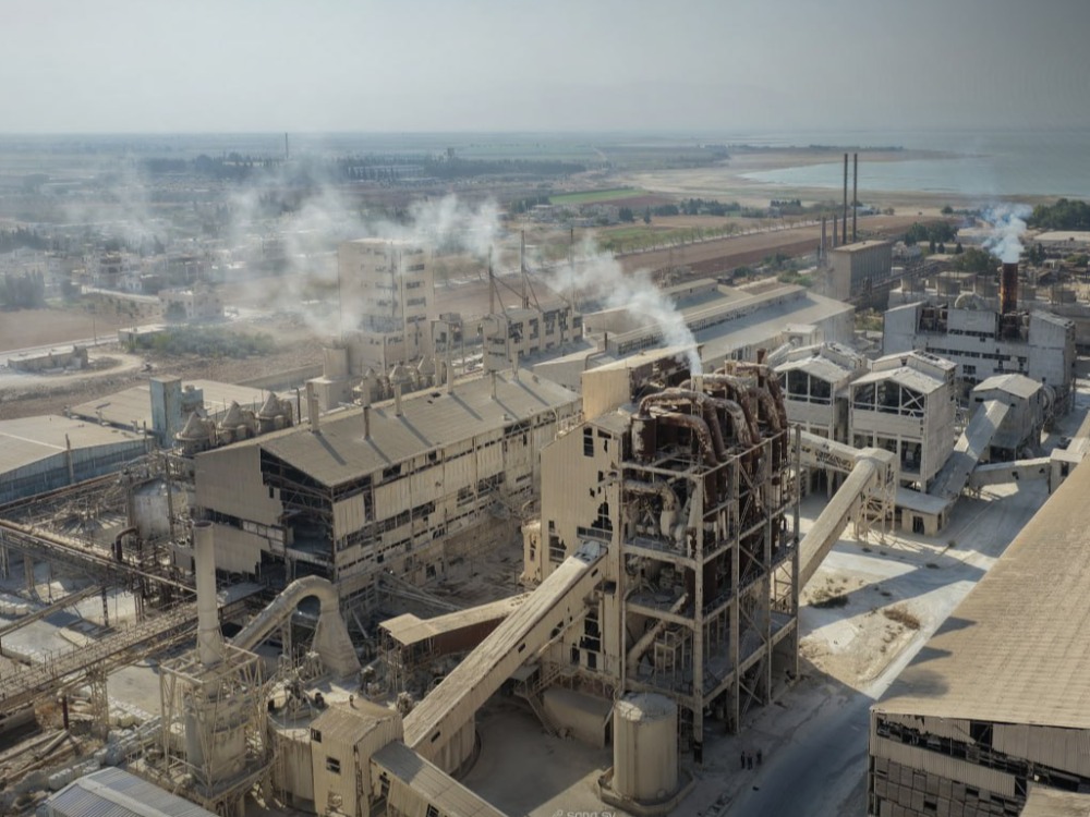 بعد توقف لأعوام.. الشركة العامة للأسمدة تعيد تشغيل معمل السماد الفوسفاتي بحمص