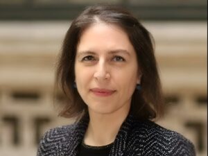 من دوما.. المبعوثة البريطانية تحيي اليوم الدولي لذكرى ضحايا الأسلحة الكيميائية