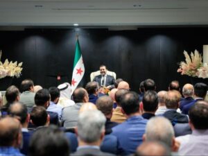 الشيباني يلتقي عدداً من أبناء الجالية السورية في العاصمة البريطانية لندن