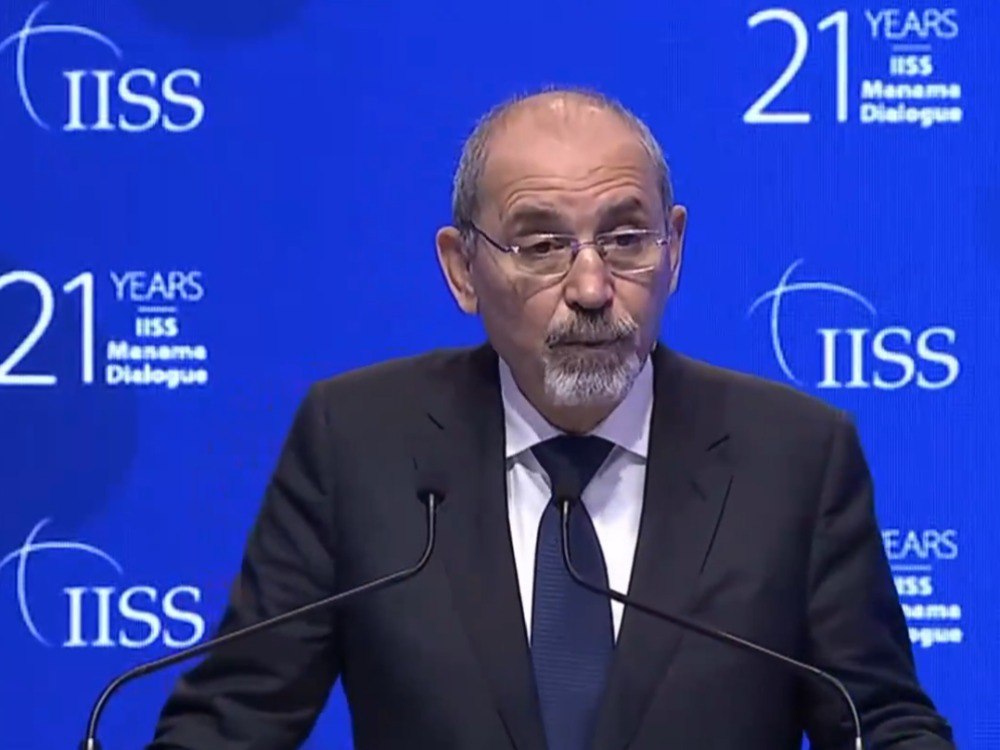 الخارجية الأردنية: الصفدي بحث مع براك متابعة خارطة الطريق لحل أزمة السويداء