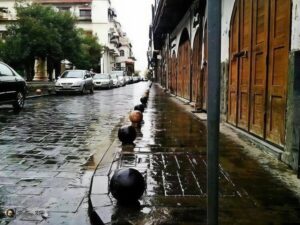 أجواء ماطرة ورعدية تبدأ من الساحل وتمتد إلى باقي المناطق