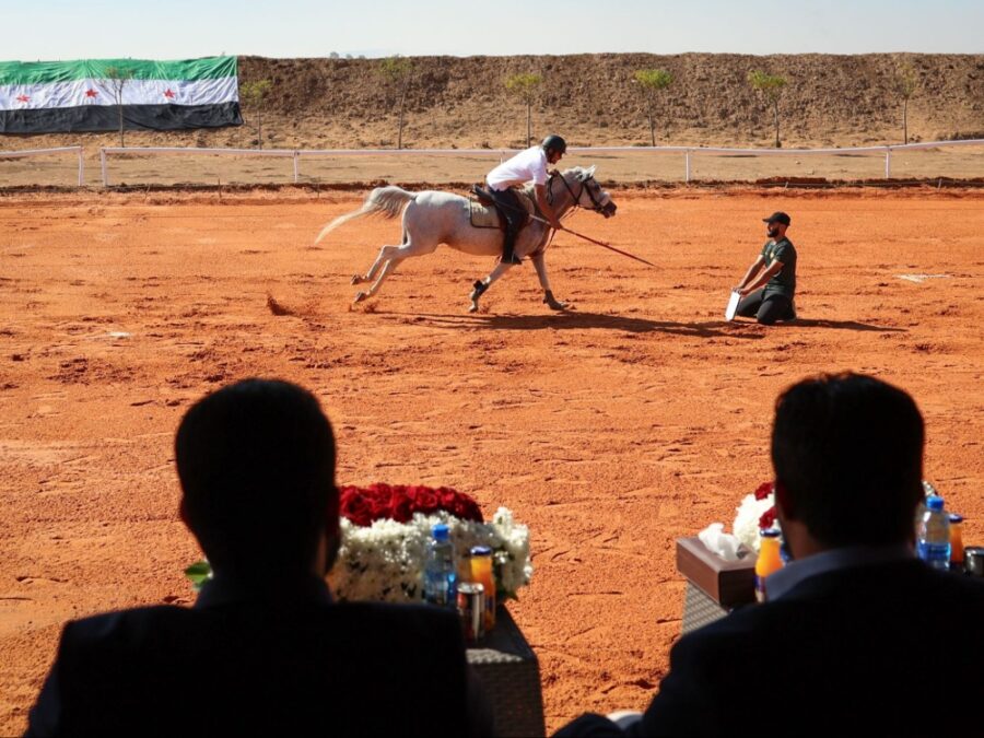 وزير الداخلية يزور نادي الفروسية التابع للاتحاد الرياضي السوري للشرطة