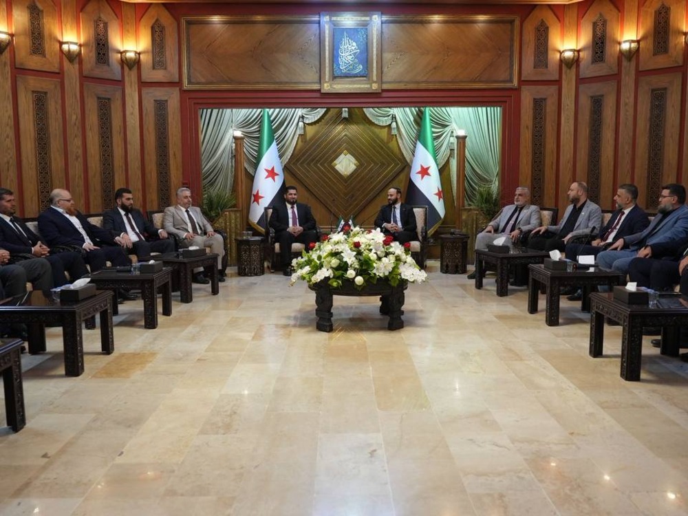 محافظا حلب وإدلب يبحثان توسيع الشراكة الخدمية والتعاون المشترك