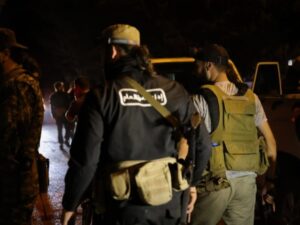 إصابة ثلاثة عناصر من قوى الأمن باشتباكات مع فلول النظام في ريف اللاذقية