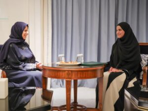 عقيلة الرئيس الشرع تلتقي وزيرة التربية والتعليم العالي في قطر