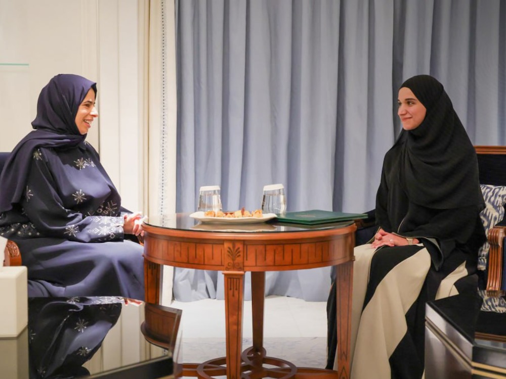 عقيلة الرئيس الشرع تلتقي وزيرة التربية والتعليم العالي في قطر