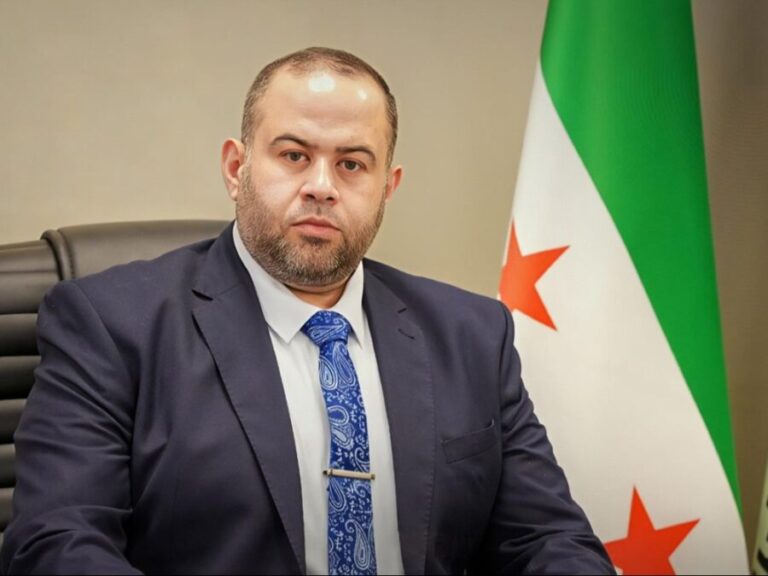 علوش: استلام الرصيف (4) في مرفأ طرطوس يعزز الطاقة التشغيلية