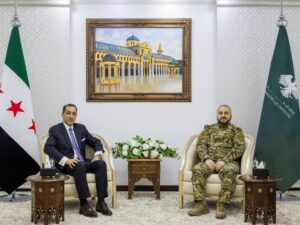 لبحث التعاون الثنائي.. وزير الدفاع يستقبل السفير الأردني في دمشق