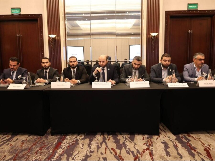 وزارة الطاقة تستعرض فرص الاستثمار في سوريا خلال مؤتمر "أدبيك 2025"