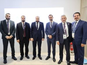 وزير الطاقة يبحث التعاون مع شركتي "Chevron" و"Total" في أبوظبي