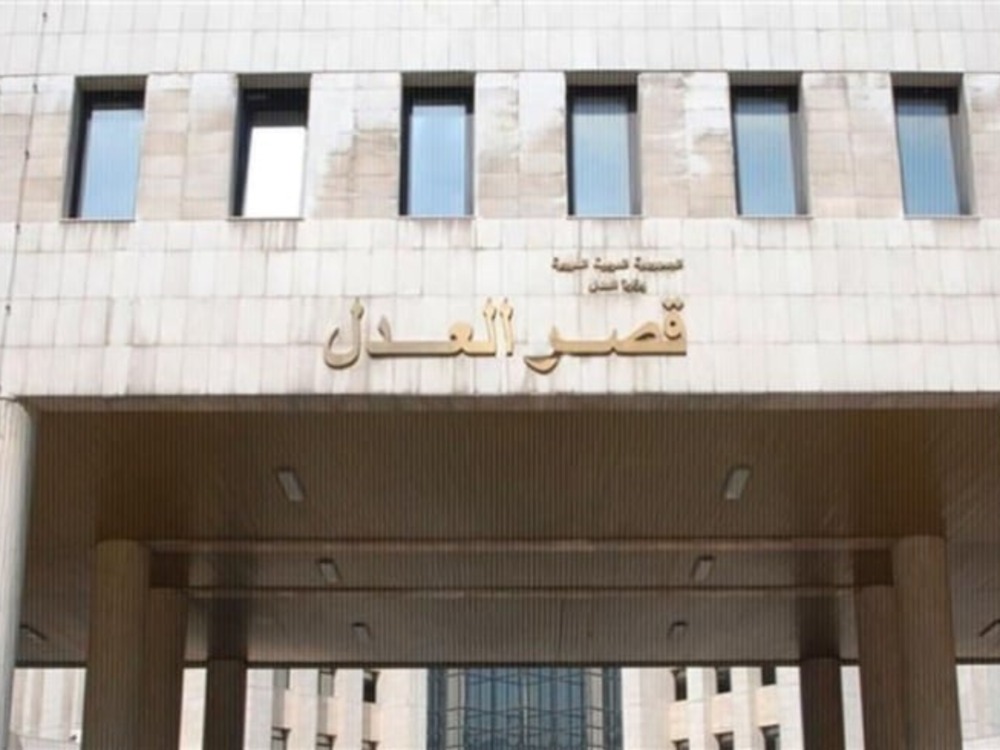 القضاء يُصدر أول حكم بالإعدام منذ سقوط النظام البائد بحق قاتل ومغتصب طفلة