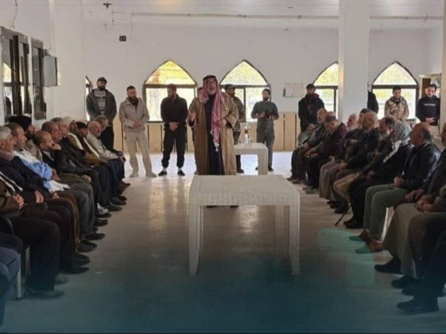 وفود شعبية تتوافد إلى بيت جن لتقديم واجب العزاء لشهداء القصف الإسرائيلي