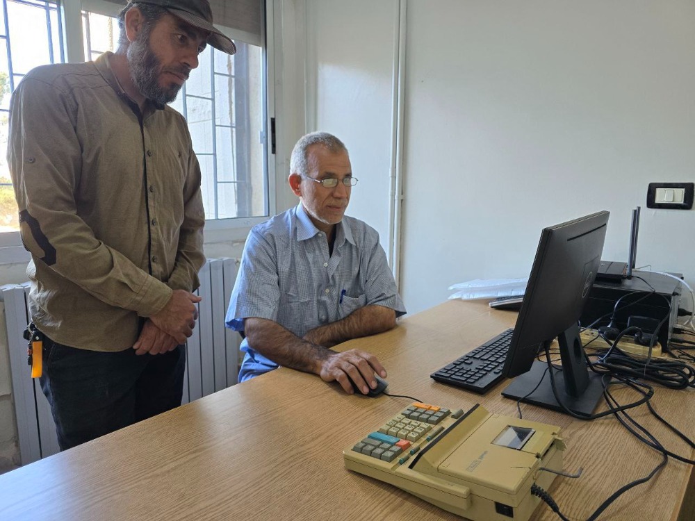 مؤسسة البريد تفتتح كوة بريدية في قرية جباتا الخشب بريف القنيطرة