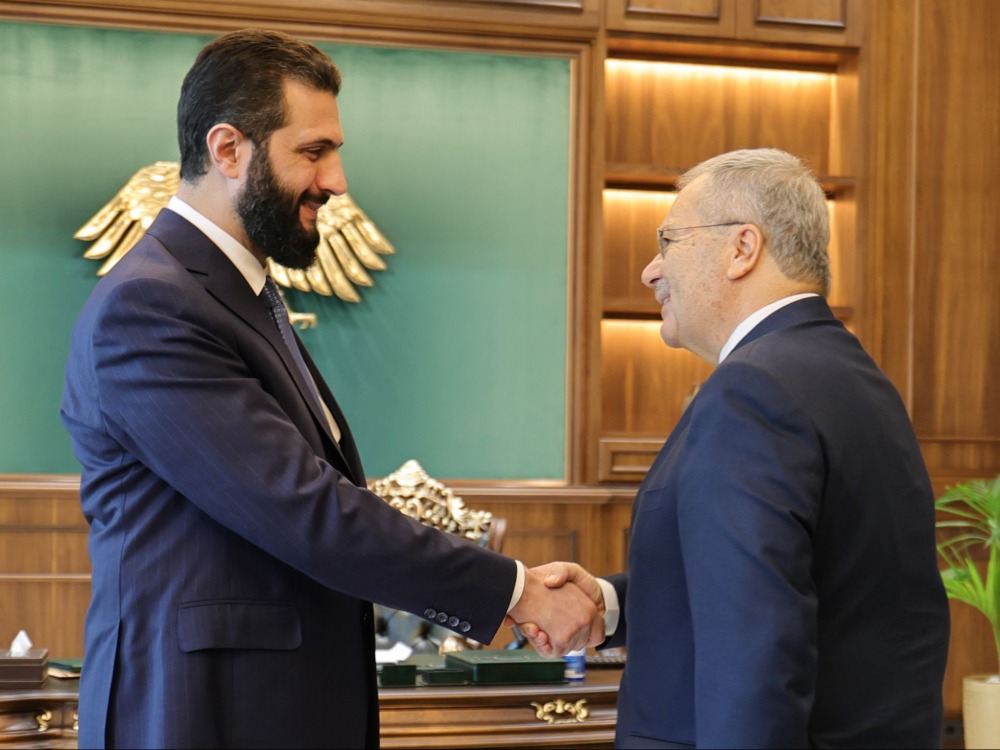 الرئيس الشرع يستقبل نائب رئيس الوزراء اللبناني في دمشق