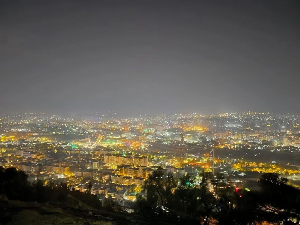 وزارة الطاقة تكشف أسباب التشغيل المتواصل للكهرباء في عدة محافظات