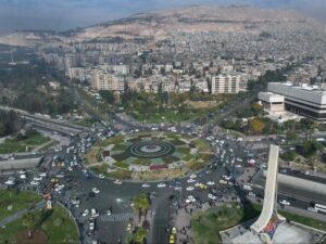 درجات الحرارة أدنى من معدلاتها والجو بين الصحو والغائم