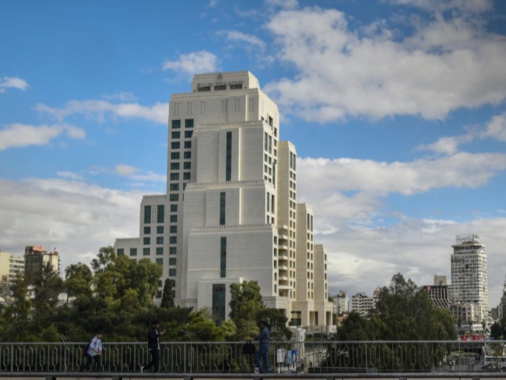 المنخفض الجوي يبدأ بالانحسار والأجواء تتحول إلى خريفية مستقرة