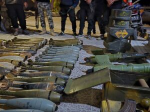 الداخلية تضبط أسلحة وذخائر مدفونة في إحدى الأراضي الزراعية بريف درعا