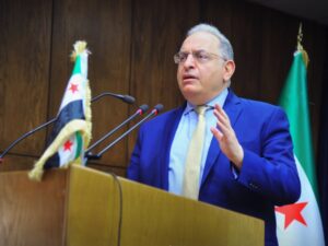 وزير المالية يكشف عن زيادات جديدة في رواتب قطاعات الصحة والتعليم والتربية