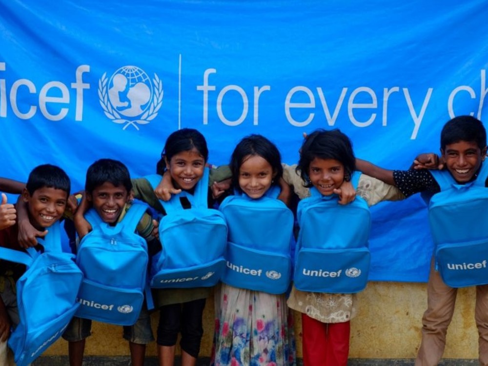 اليونيسف تبحث مع محافظة إدلب تعزيز استدامة المرافق الصحية