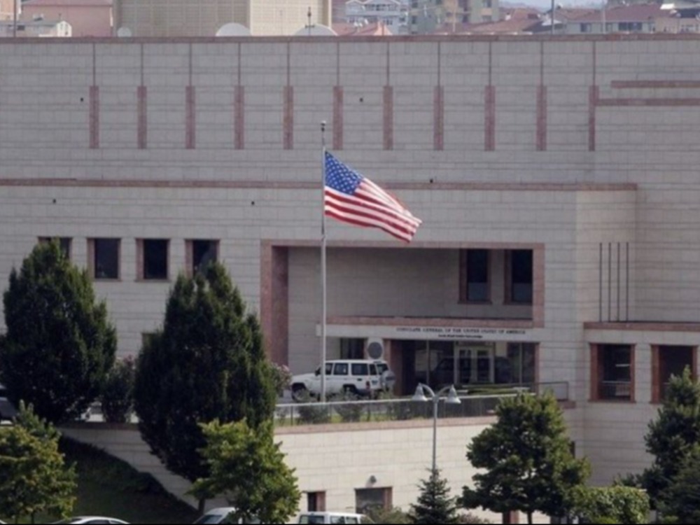 السفارة الأمريكية بدمشق: سوريا أصبحت رسمياً الشريك رقم 90 الذي انضم للتحالف الدولي ضد داعش